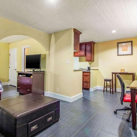 Rodeway Inn & Suites Houston Near Medical Center Exteriér fotografie